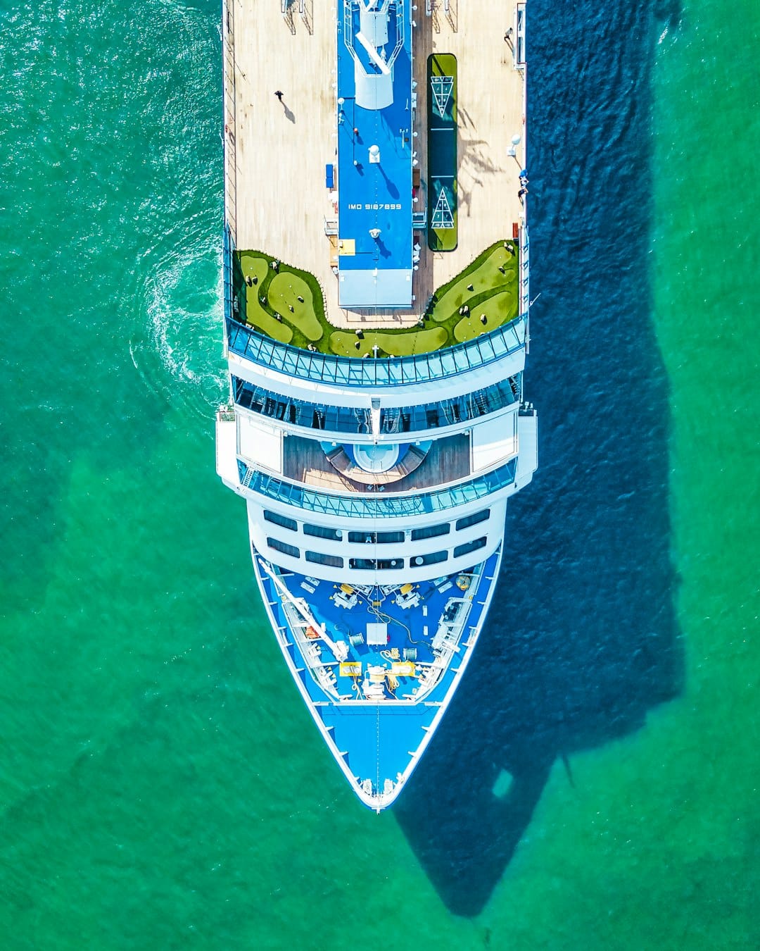 Sail of the Week: Holland America Line – Discover Luxury Cruise Destinations